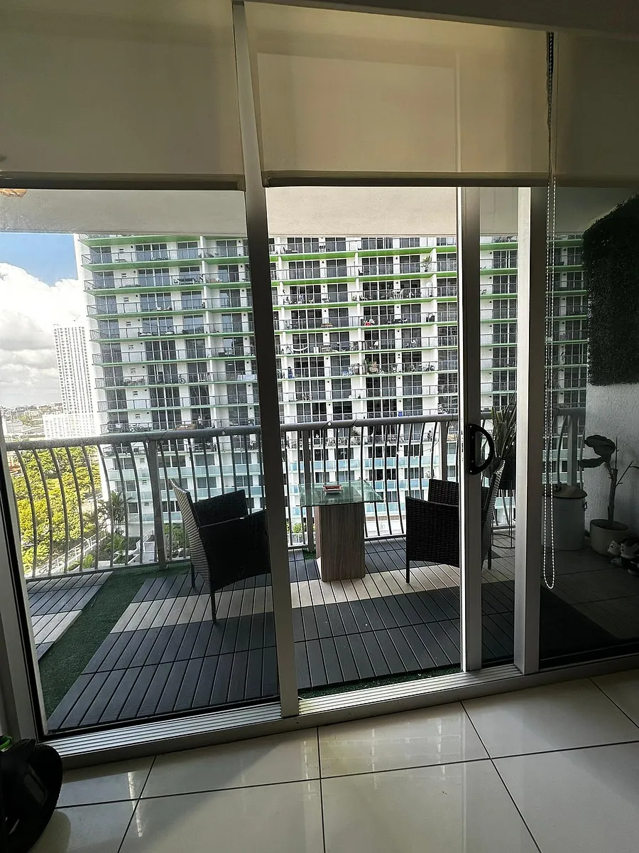 Building Photo - 1750 N Bayshore Dr #1609