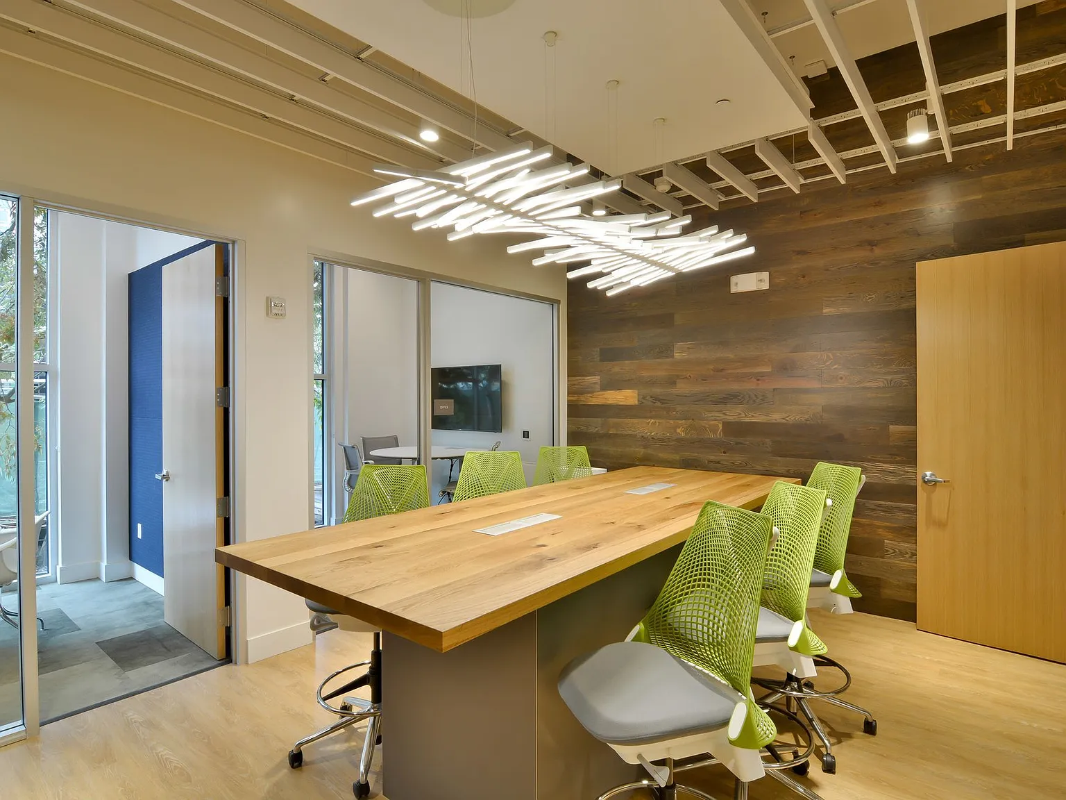 Parker — Photo 2