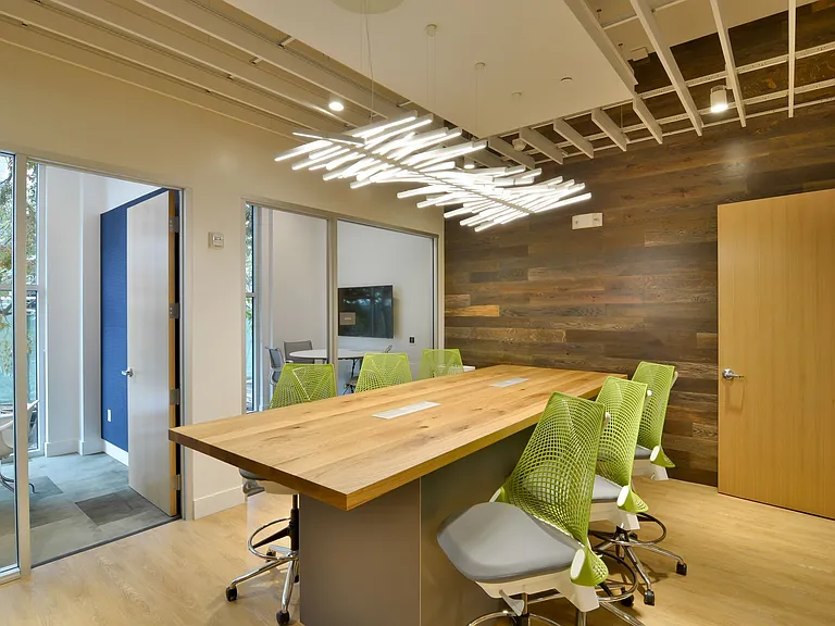 Parker — Photo 2
