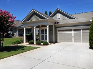 6115 Longleaf Dr, Hoschton, GA 30548