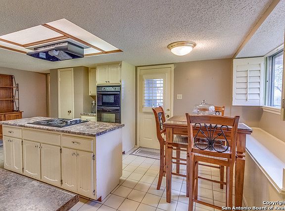 5th image of 8407 Timber Crown St