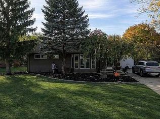 15 Circle Dr, New Bremen, OH 45869