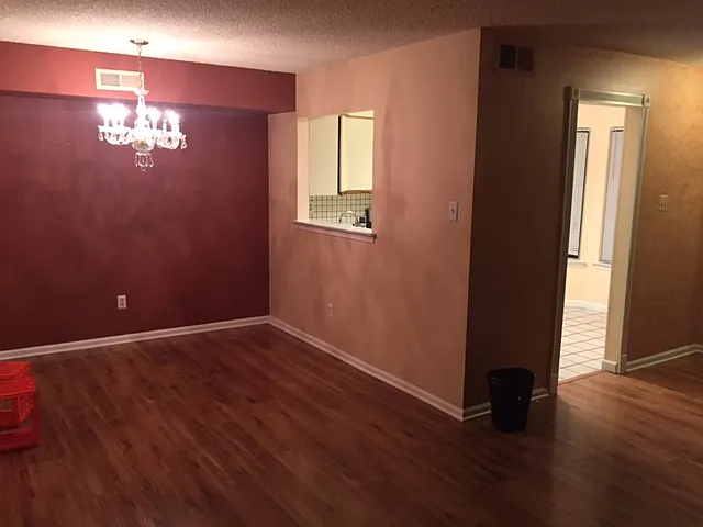 18016 Clark Ct — Photo 4