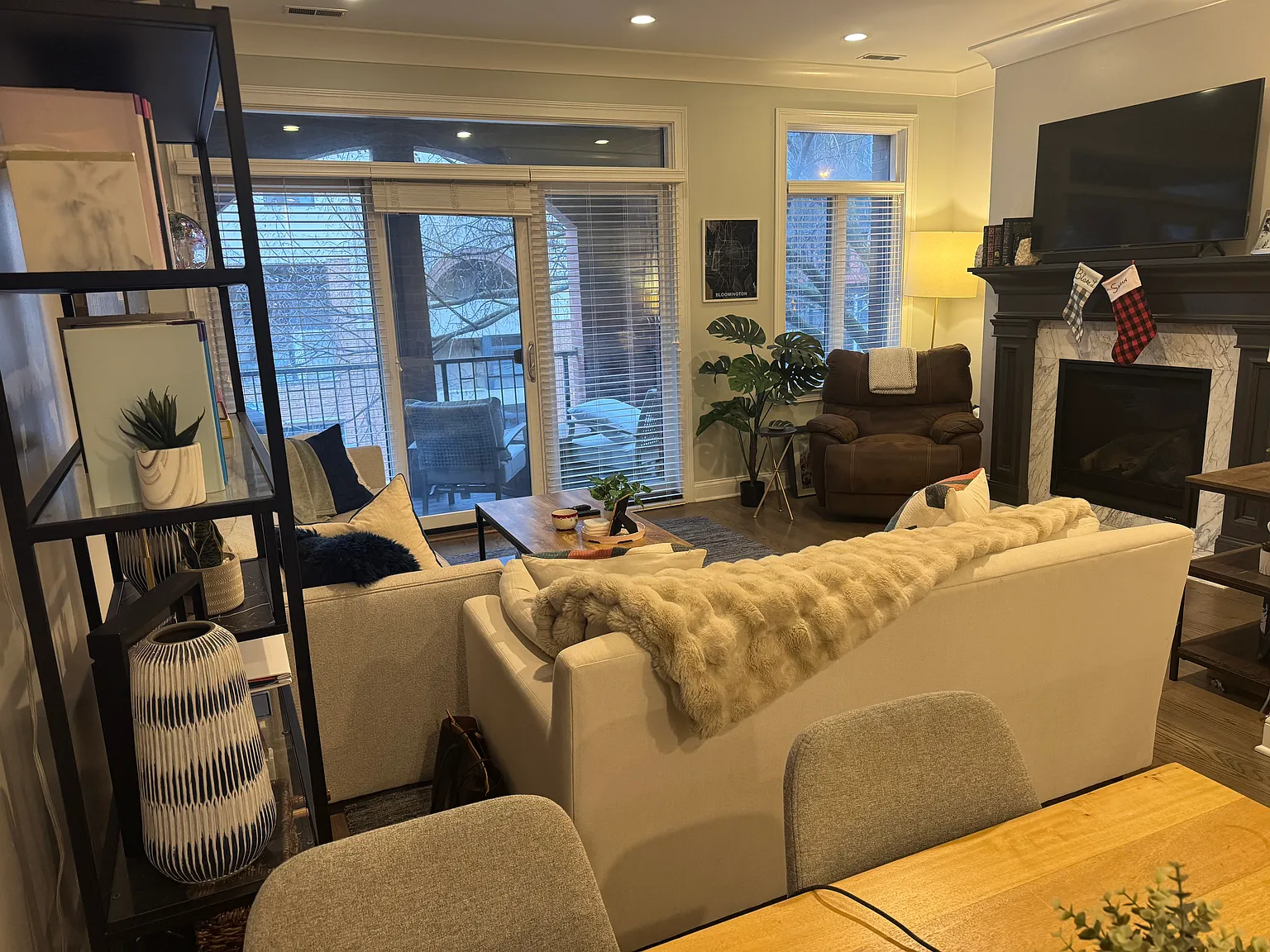 2 bed, 1250 sqft, $5,100 — Photo 2