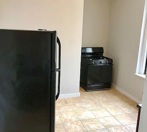 3rd image of 241 S Arlington Ave APT 205