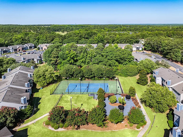 10040 - The Fairways - Courtyard Aerial (1)