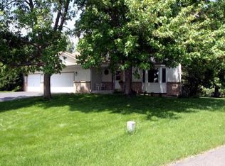 4041 154th Ct W, Rosemount, MN 55068