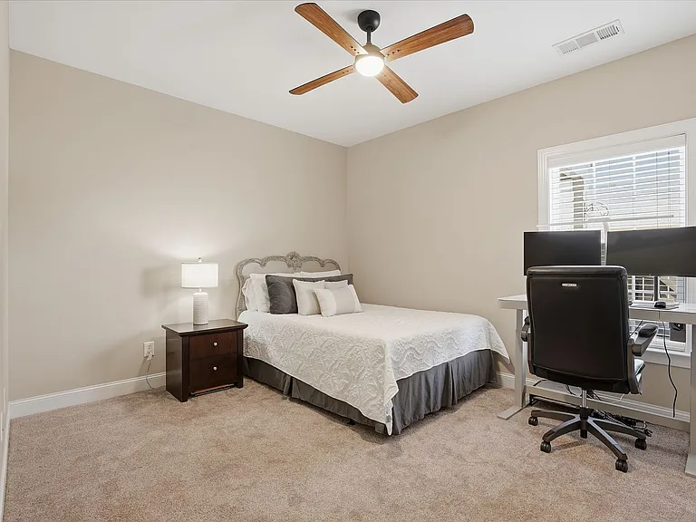 211 Louisville Dr — Photo 14