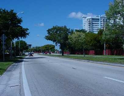 3rd image of 1300 NE Miami Gardens Dr APT 1003E
