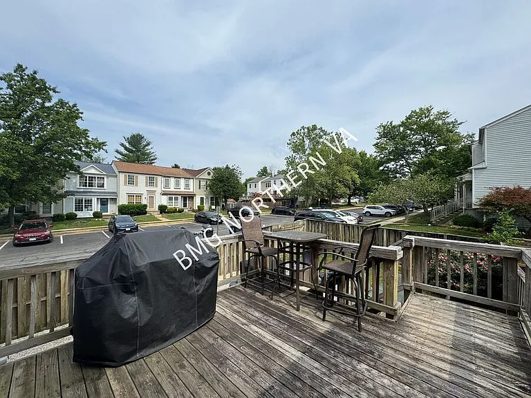 301 Bridle Crest Sq NE — Photo 21