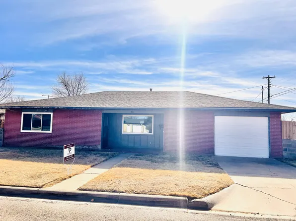 701 NW 2nd St, Tulia, TX 79088