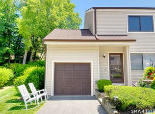 35 Deer Run UNIT 35, Bethel, CT 06801