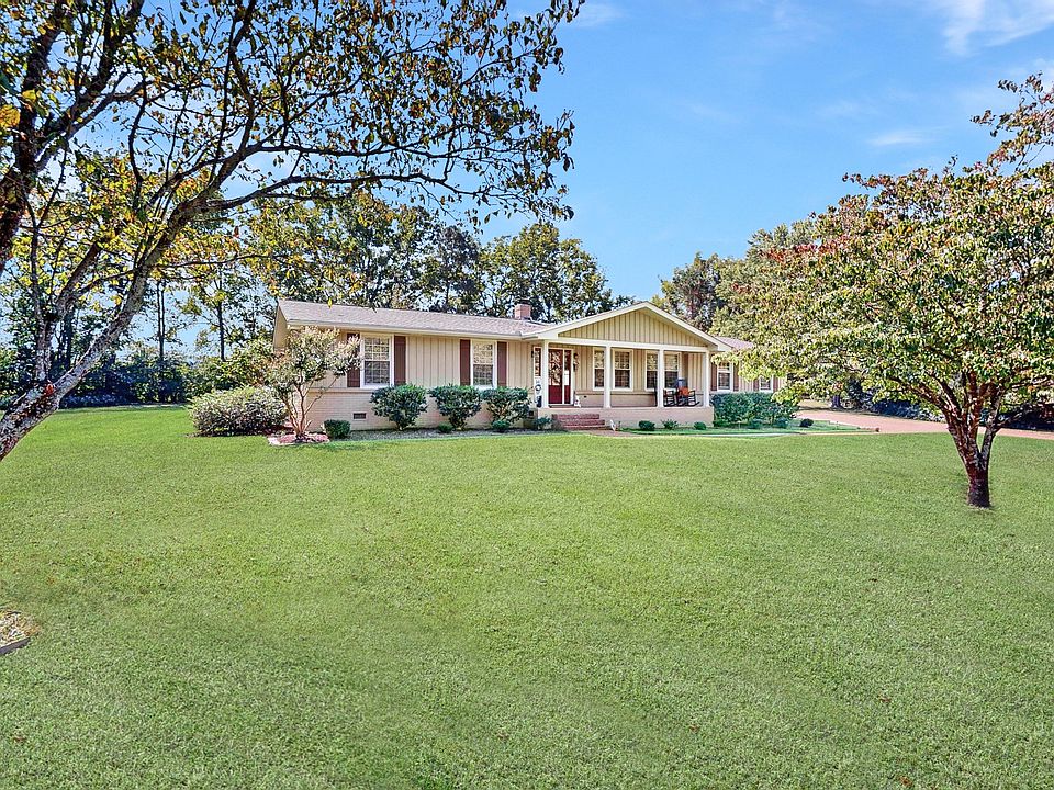 1st image of 2209 Creekside Ct