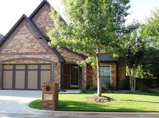 223 Wood St, Grapevine, TX 76051