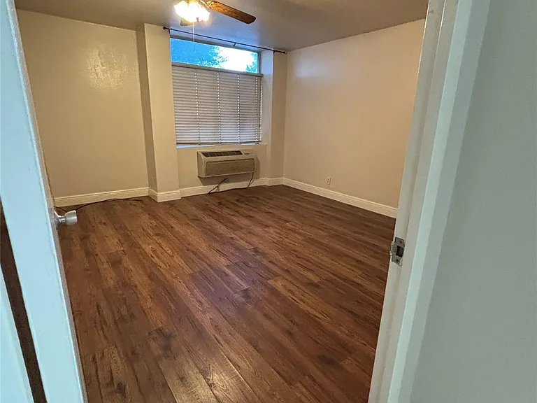 7520 Hornwood Dr #103 — Photo 12