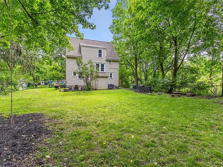 562 Buckingham Ave — Photo 31