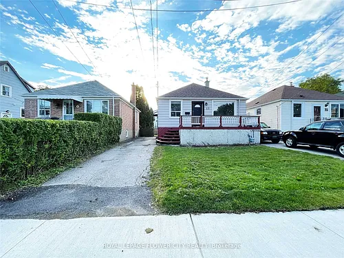 52 Claremore Ave Photo 1