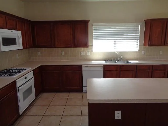 16715 Canyon Whisper Dr — Photo 6