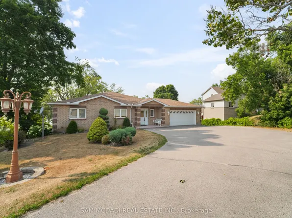 84 Maryland Dr, Selwyn, ON K9J 0C5