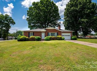 501 Kincaid St, Lenoir, NC 28645