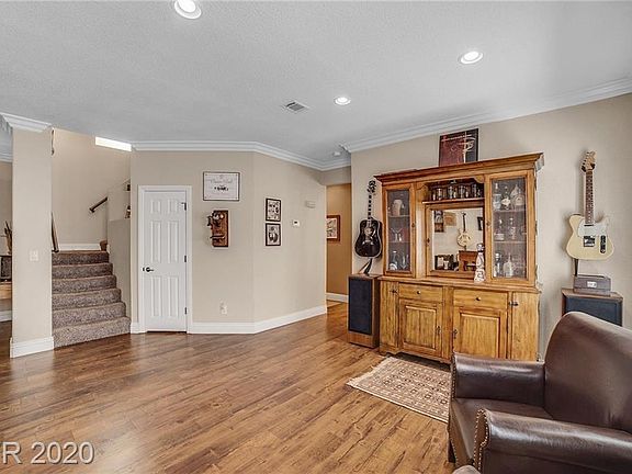 4th image of 9301 Valencia Canyon Dr