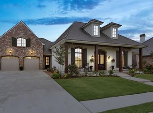 105 Fyvie Ln, Lafayette, LA 70503