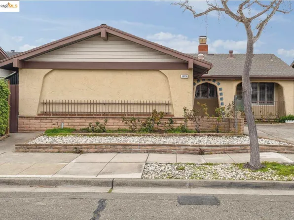 1073 Camellia Dr, Alameda, CA 94502