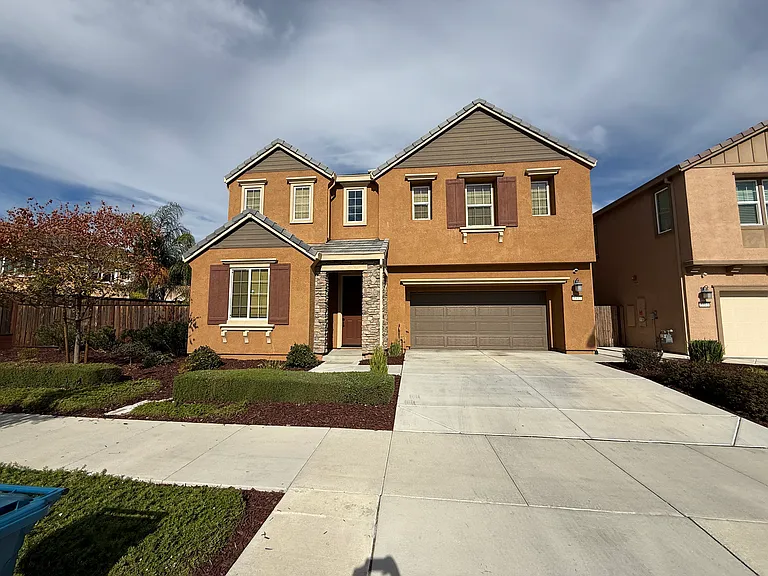 5437 Prewett Ranch Dr — Photo 2