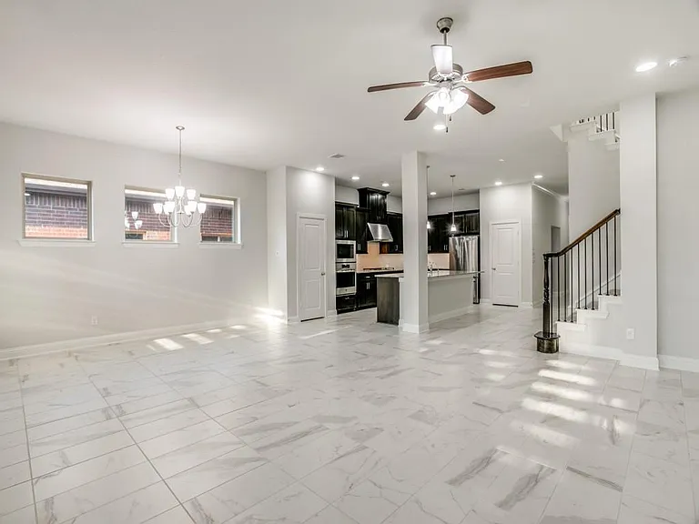 2717 Trinity Trail Way — Photo 8