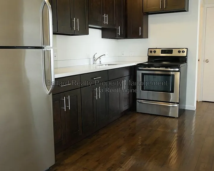 9030 Greenwood Ave N #202 — Photo 8