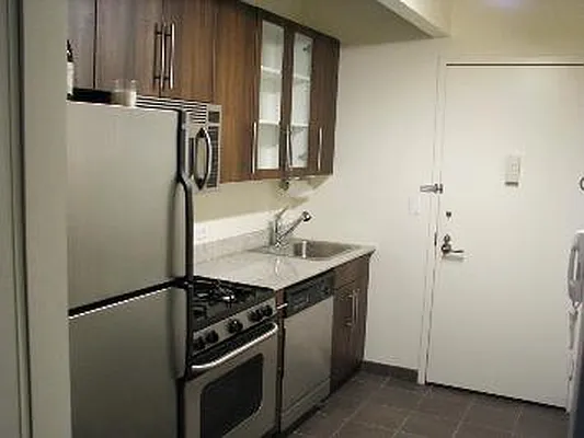 Rented by Corcoran | media 51