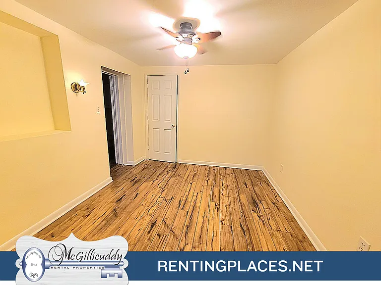 930 Hickman Rd #F — Photo 5