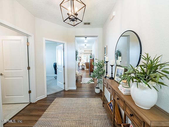 3rd image of 405 MARSH COVE Drive