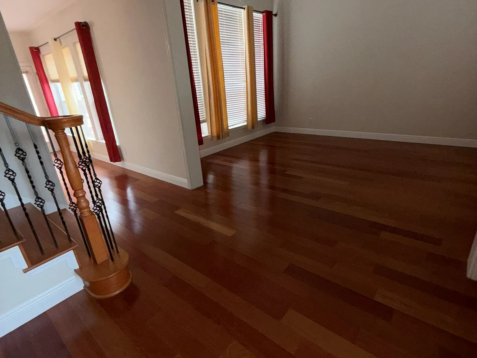 4 bed, 3.5 bath, 3393 sqft, $4,095 — Photo 2