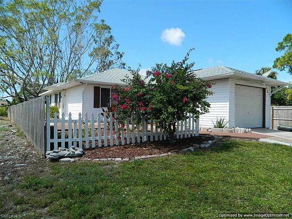 2nd image of 26570 Sherwood Ln