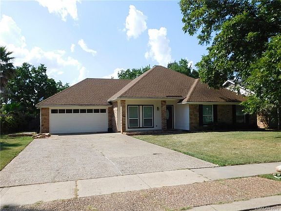2nd image of 407 Summit Dr