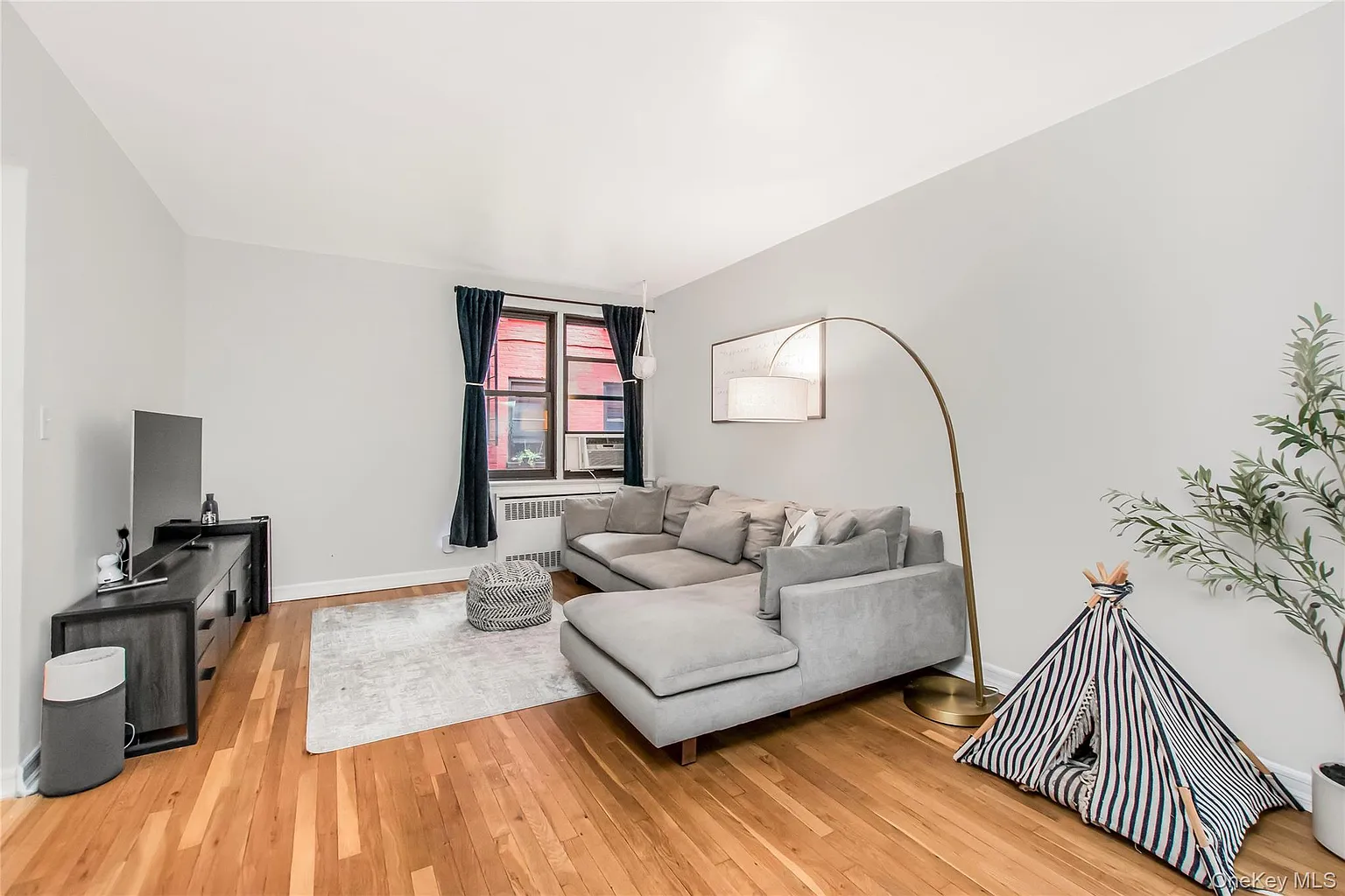 512 Kappock Street #1K photo 1