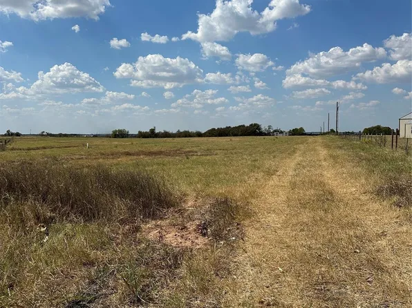 1469 County Road 451, Coupland, TX 78615