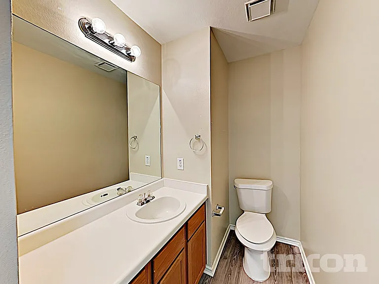 6734 Sandy Point Dr — Photo 12