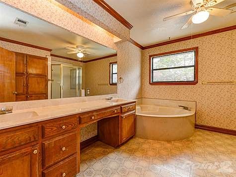 Investors Dream Private-MLS_Size-026-honeycomb JBP0777-1024x768-72dpi