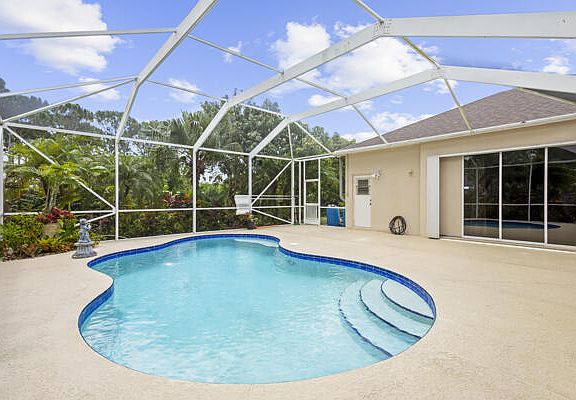 3rd image of 6160 NW Hacienda Lane