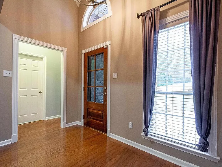 20 Bouresse Dr — Photo 2