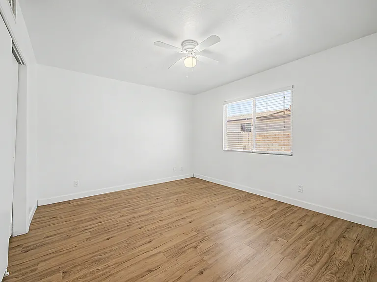 5938 W Ocotillo Rd — Photo 10