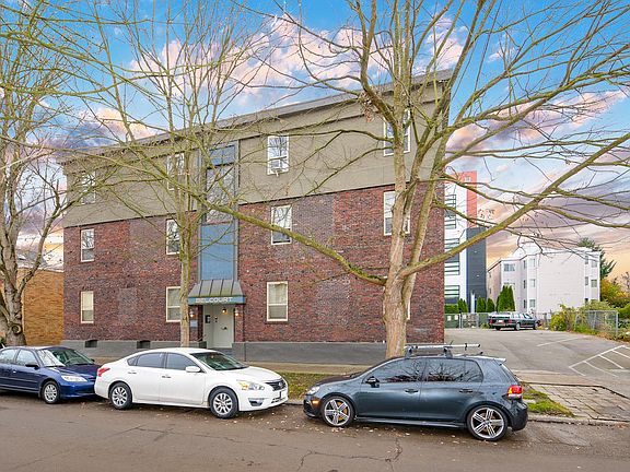 3rd image of 2021 NW 58th St #34