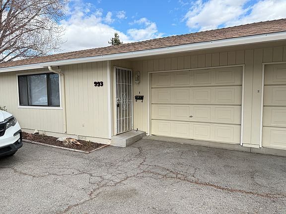 4th image of 993 Holman Cir