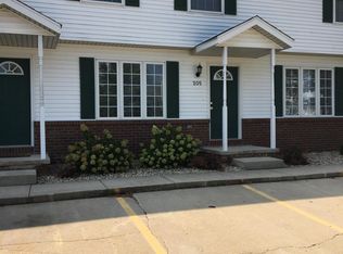 203 Crossing Dr, Normal, IL 61761