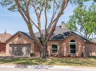 202 Bowie St, Forney, TX 75126