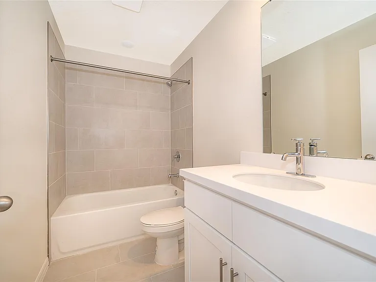 5261 Luisa Ct — Photo 17