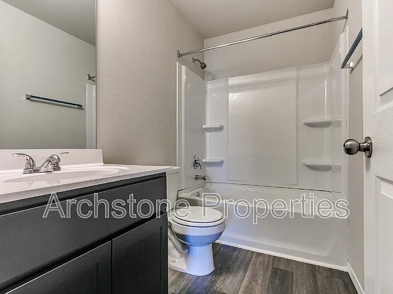 1308 Dustin Dr — Photo 28