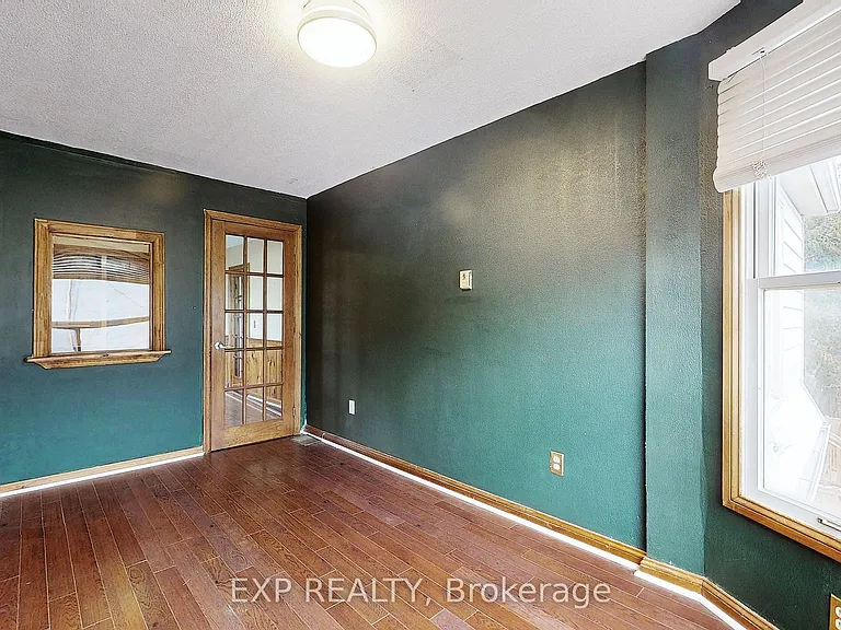 15 Colborne St E — Photo 26